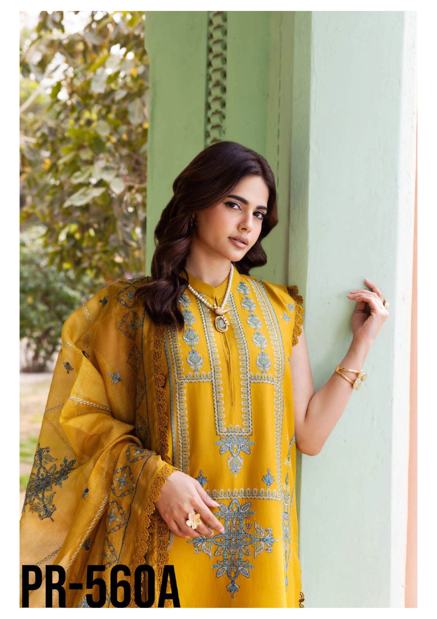 Luxury Embroidered Lawn 3PC-ZR110