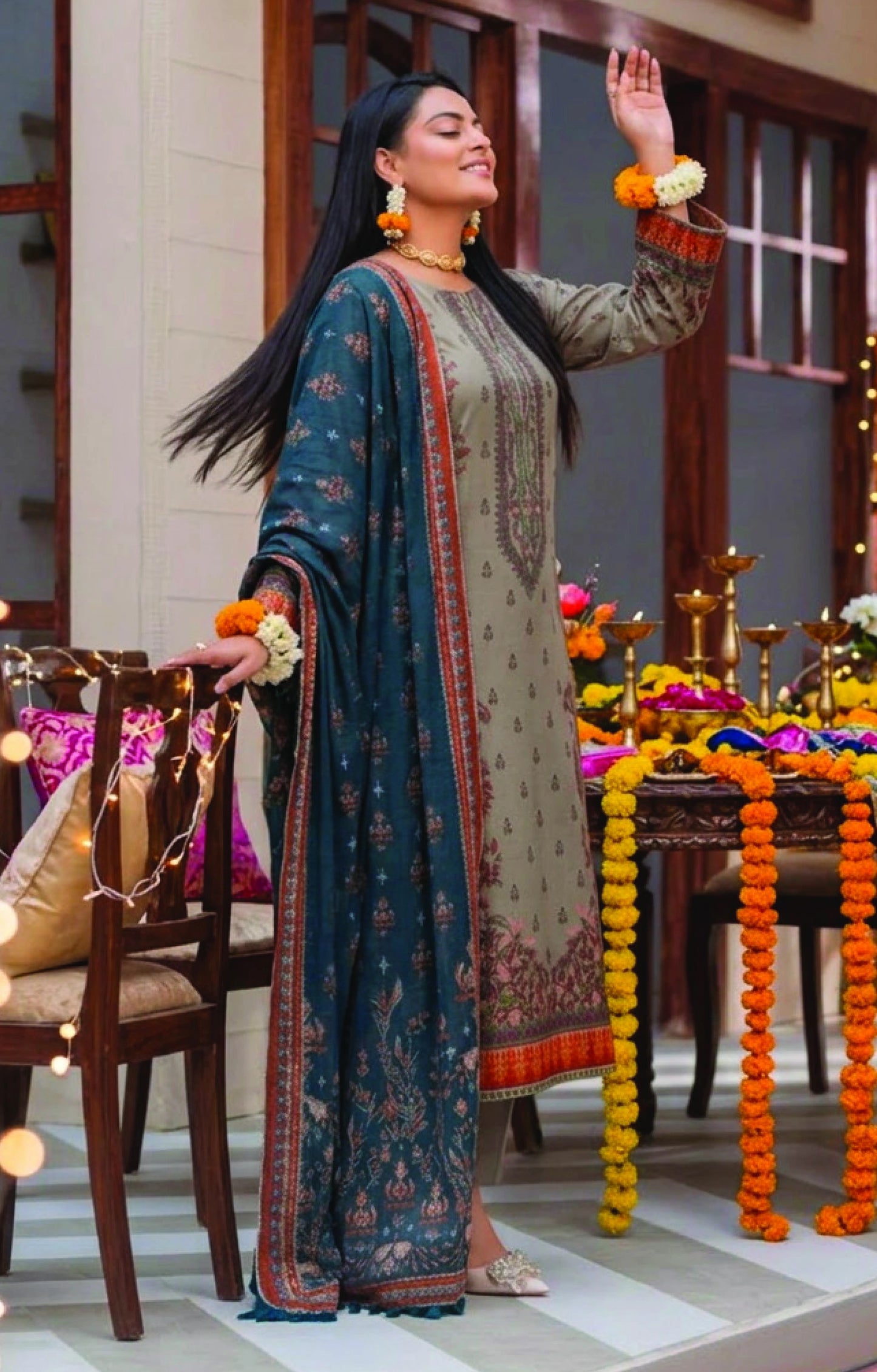 Digital Printed Lawn 3PC Suit-ZR193