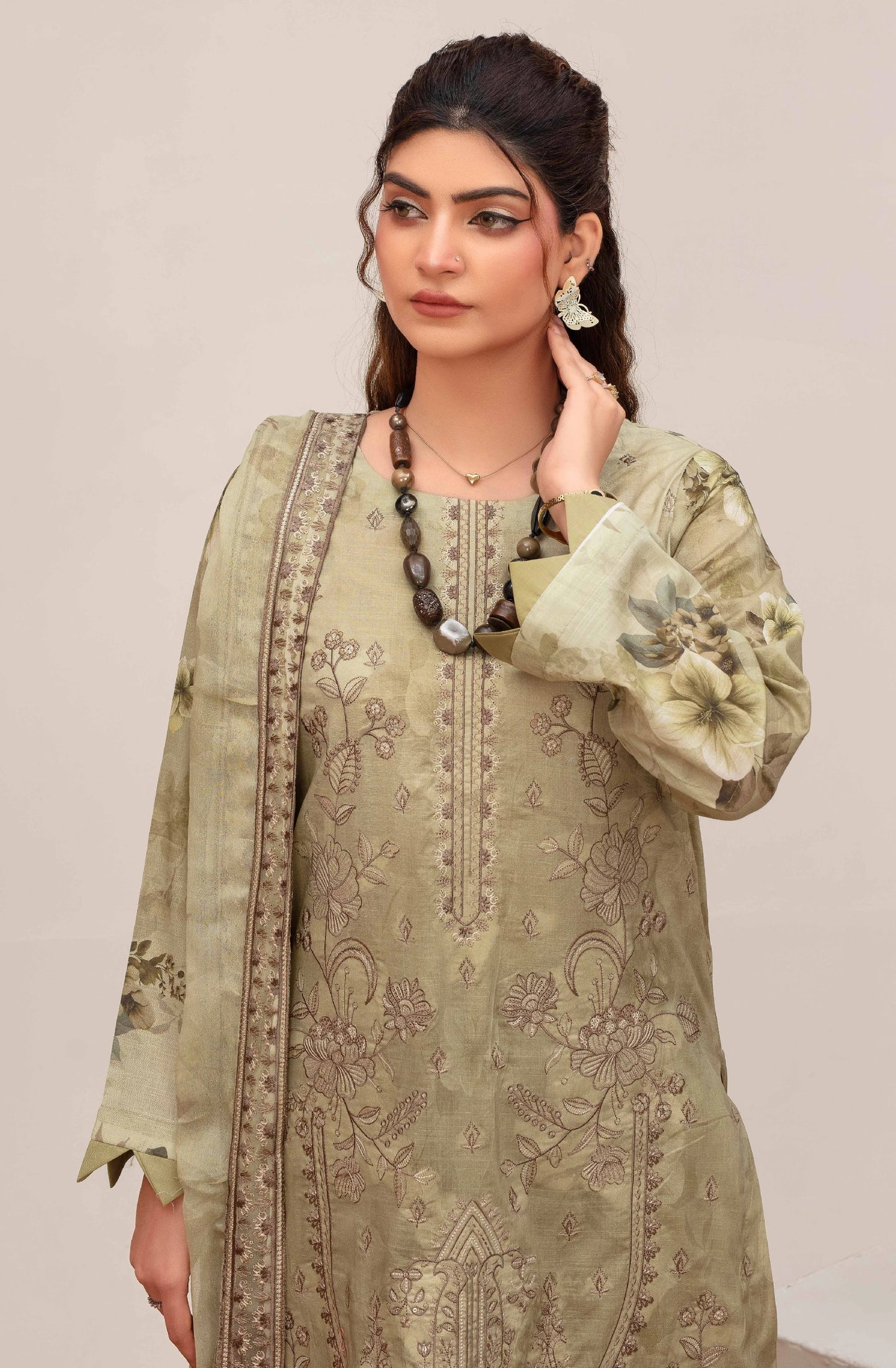Embroidered Lawn 3PC Suit-ZR149