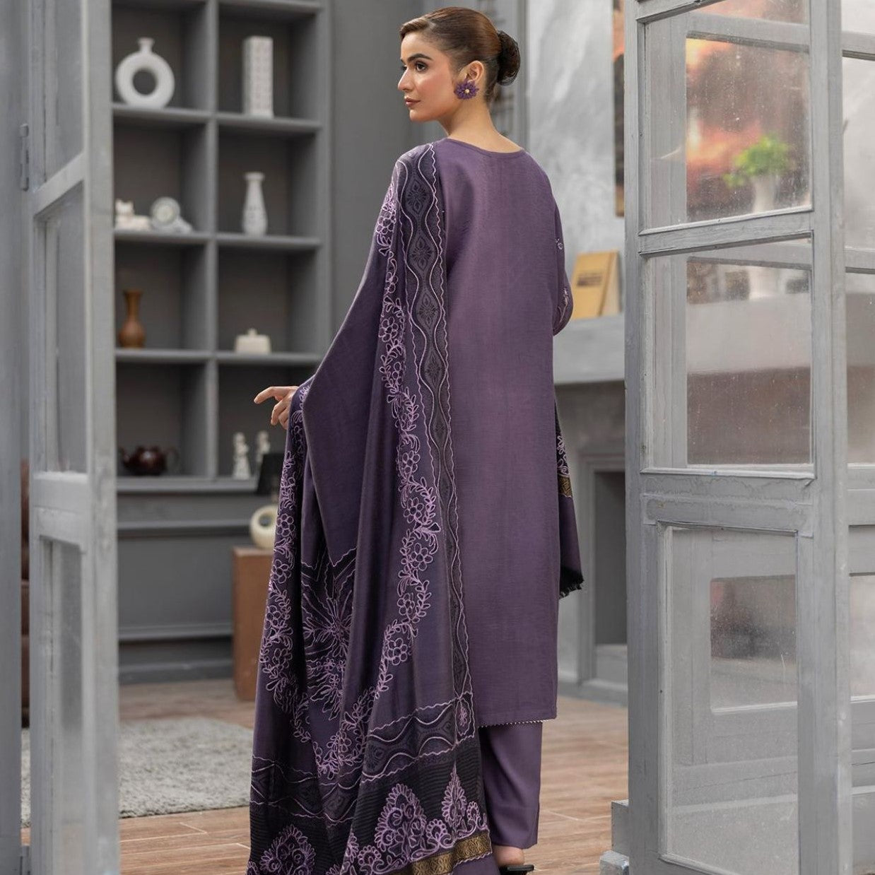 WINTER  MARINA EMBROIDED RESHAM WOOL SHAWL