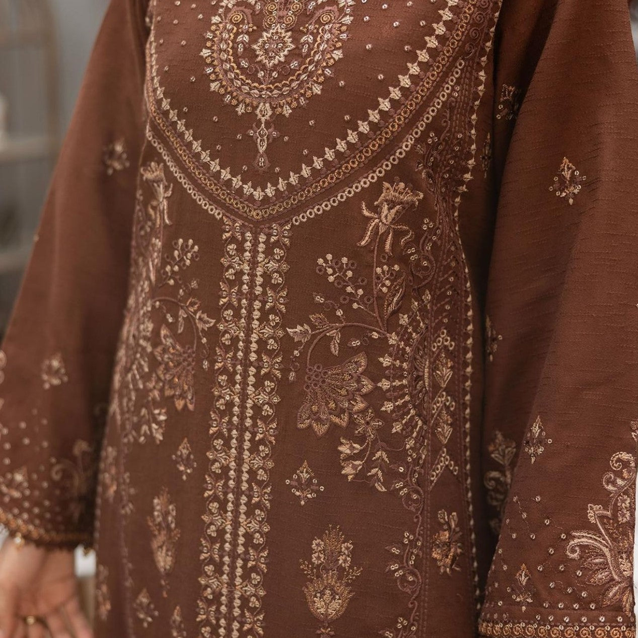 WINTER  MARINA EMBROIDED RESHAM WOOL SHAWL