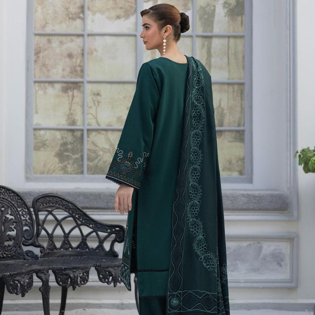 WINTER MARINA EMBROIDED RESHAM WOOL SHAWL