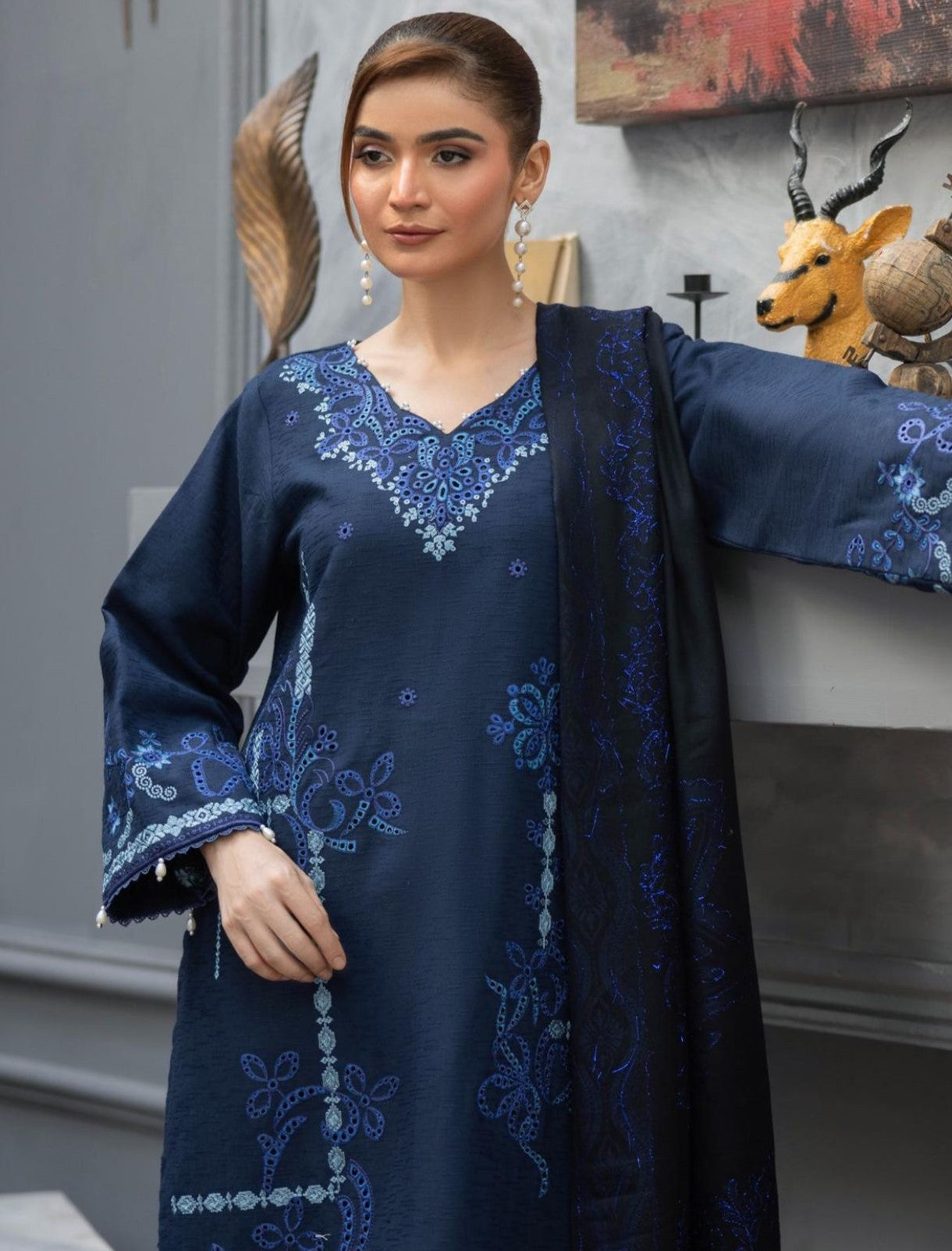 WINTER MARINA EMBROIDED RESHAM WOOL SHAWL