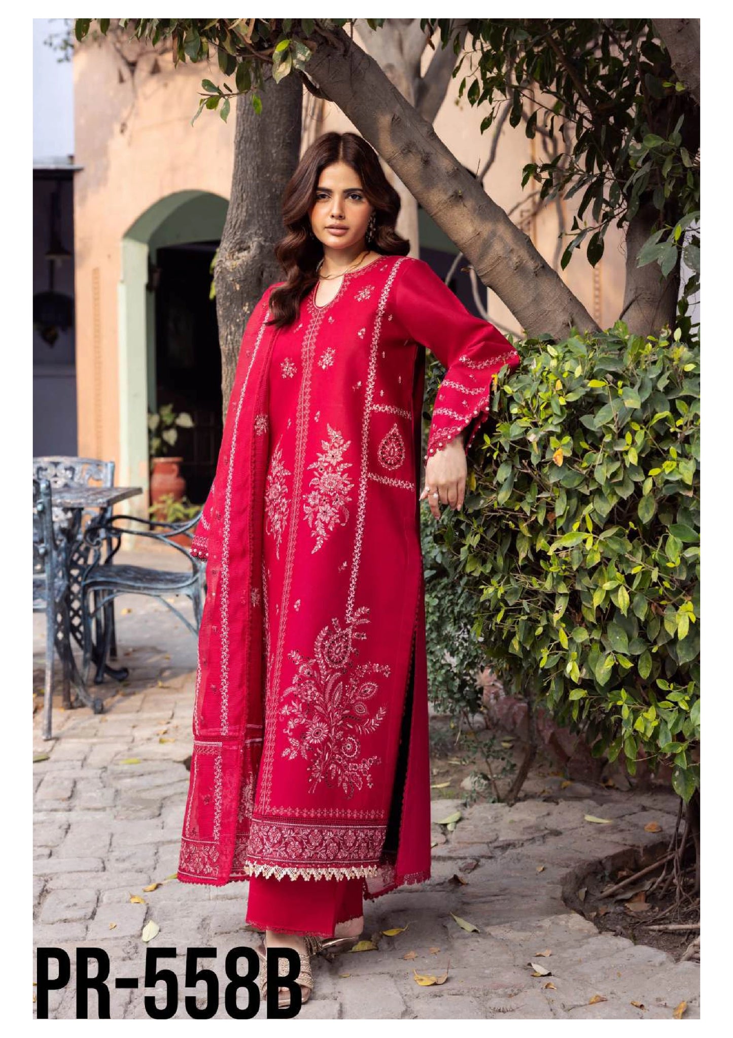 Luxury Embroidered Lawn 3PC-ZR108