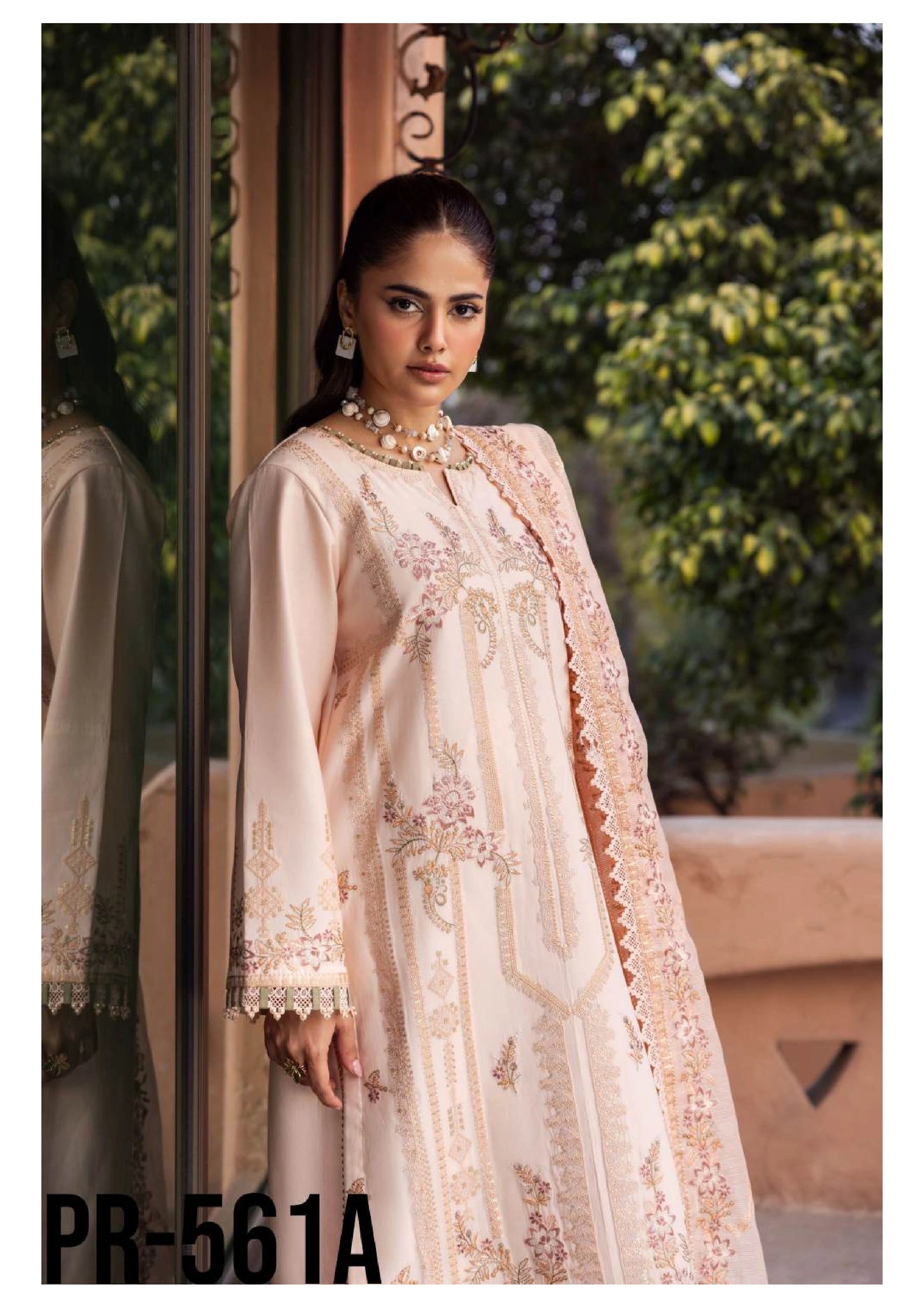 Luxury Embroidered Lawn 3PC-ZR112