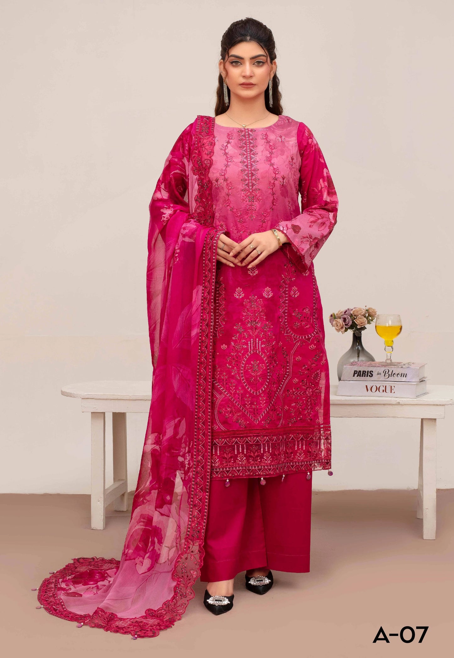 Embroidered Lawn 3PC Suit-ZR141
