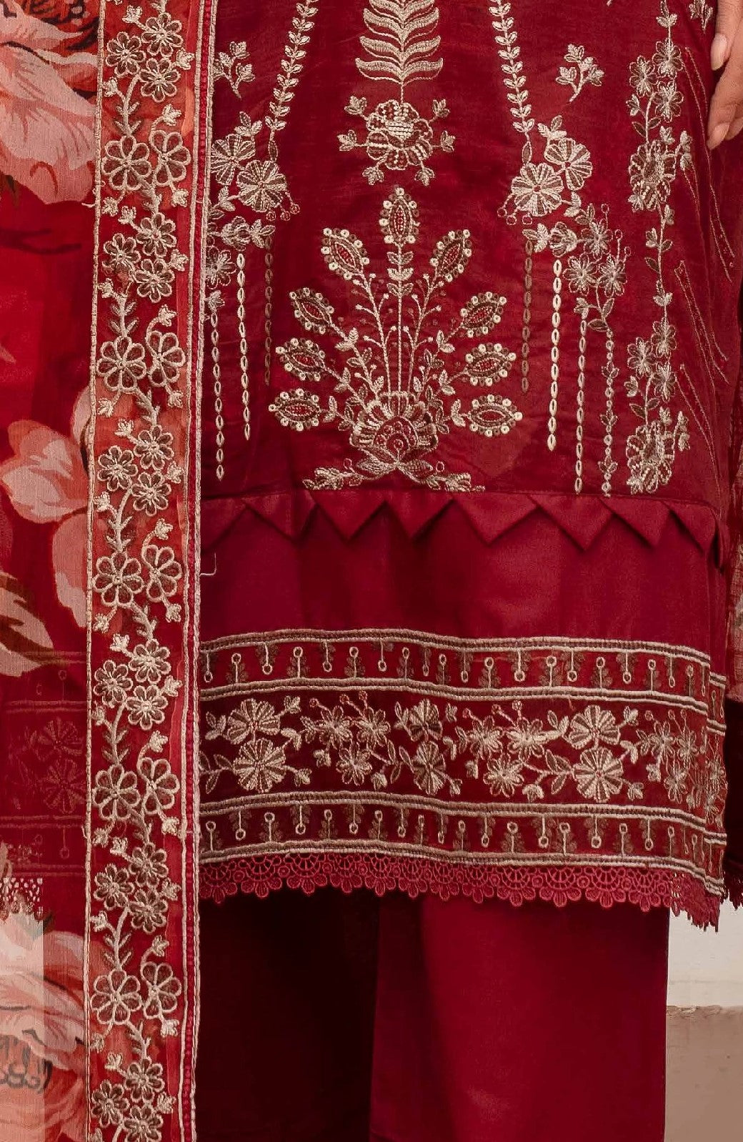 Embroidered Lawn 3PC Suit-ZR144