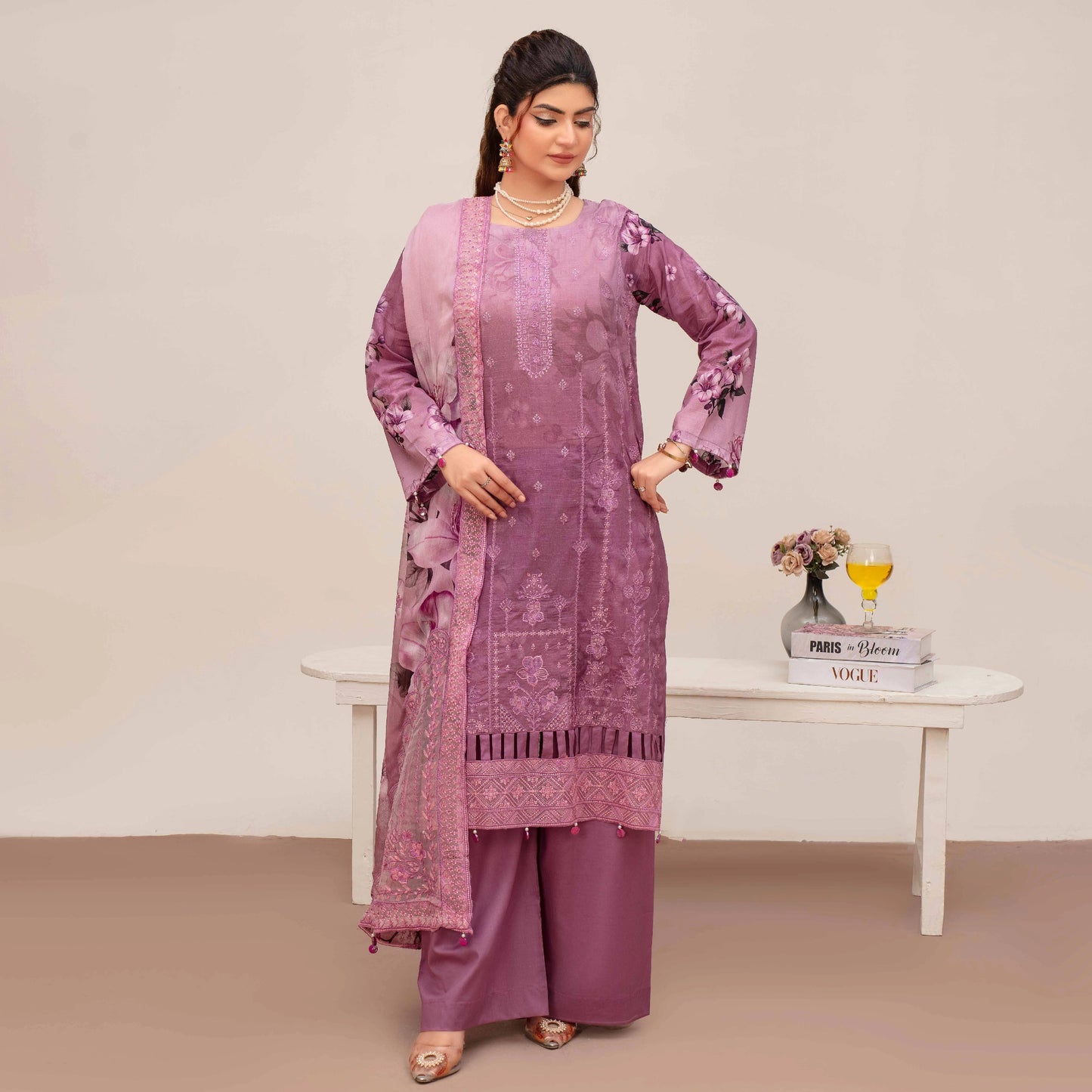 Embroidered Lawn 3PC Suit-ZR146