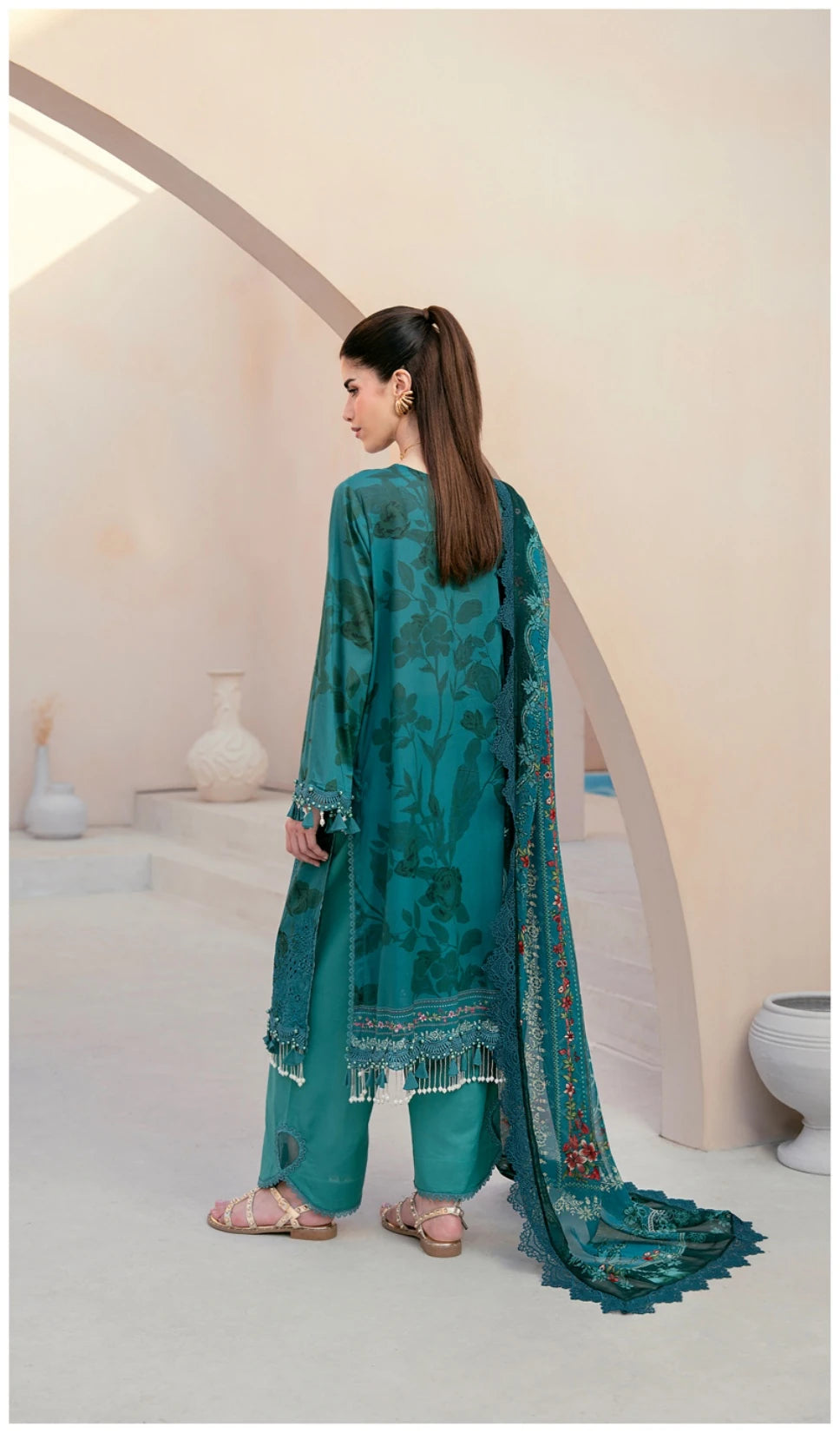 Embroidered Lawn 3 PC-ZR157