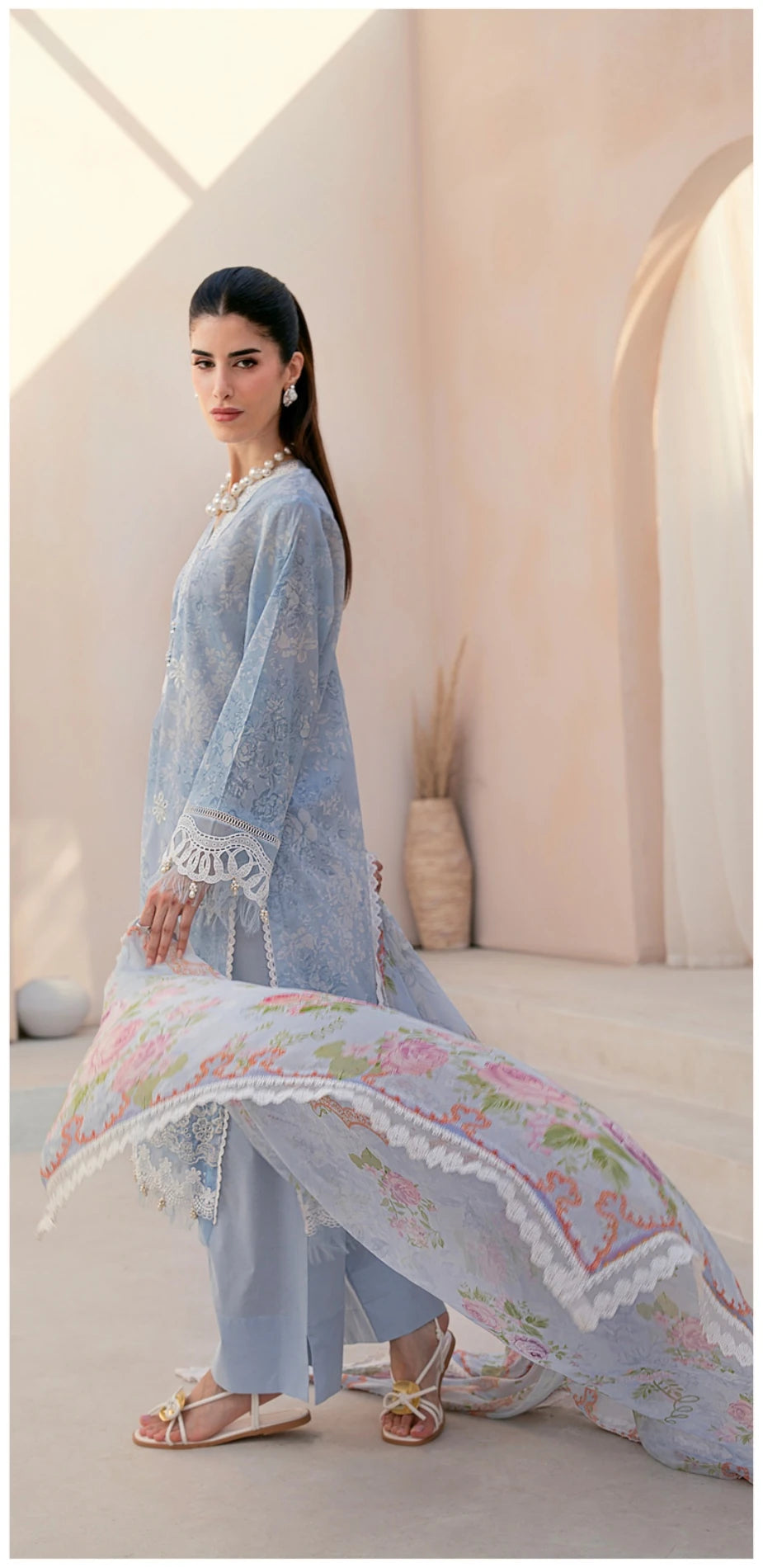 Embroidered Lawn 3 PC-ZR161