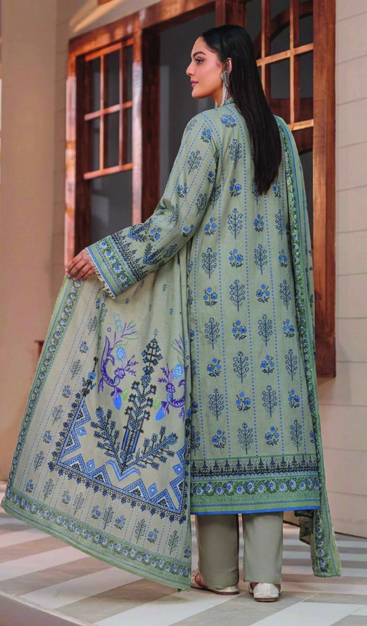 Digital Printed Lawn 3PC Suit-ZR189