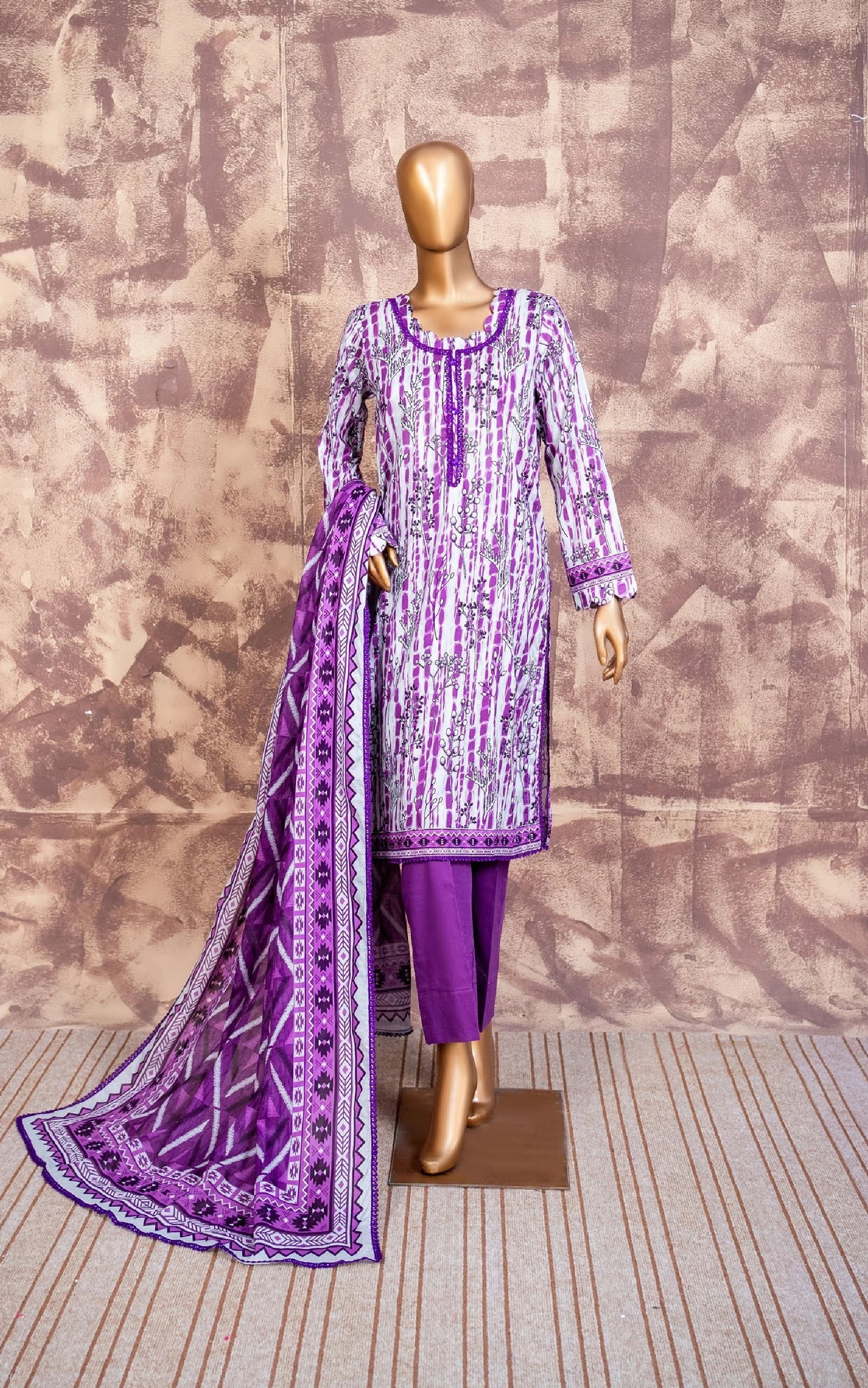 Printed Lawn 3PC Suit | Unstitched-ZR219