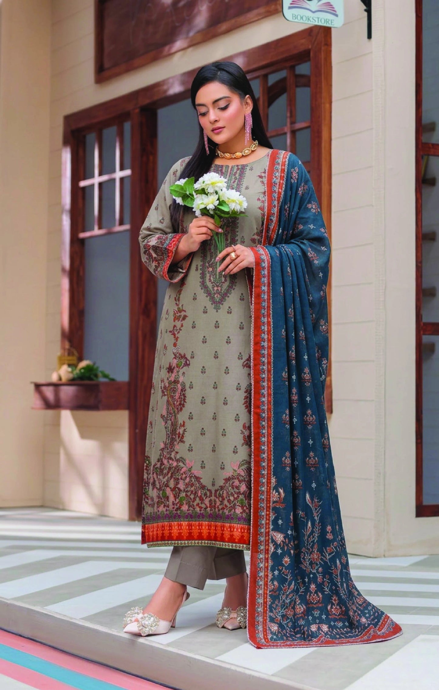 Digital Printed Lawn 3PC Suit-ZR193