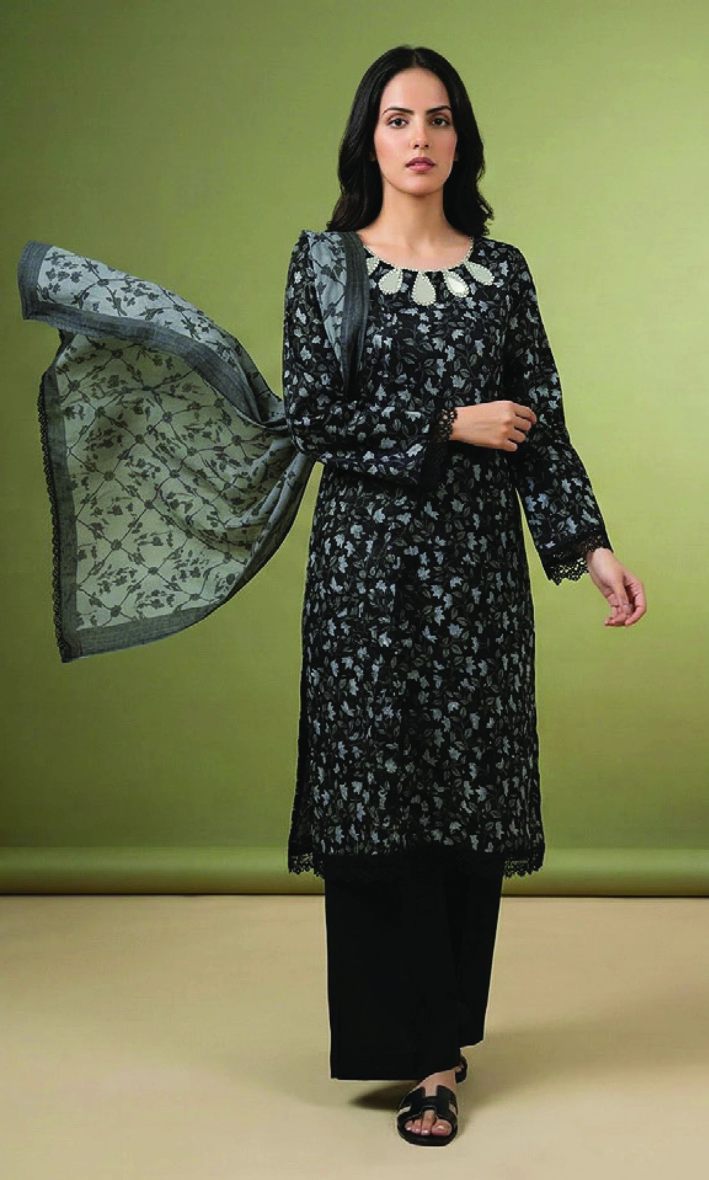 Digital Printed Lawn 3 PC Suit-ZR130