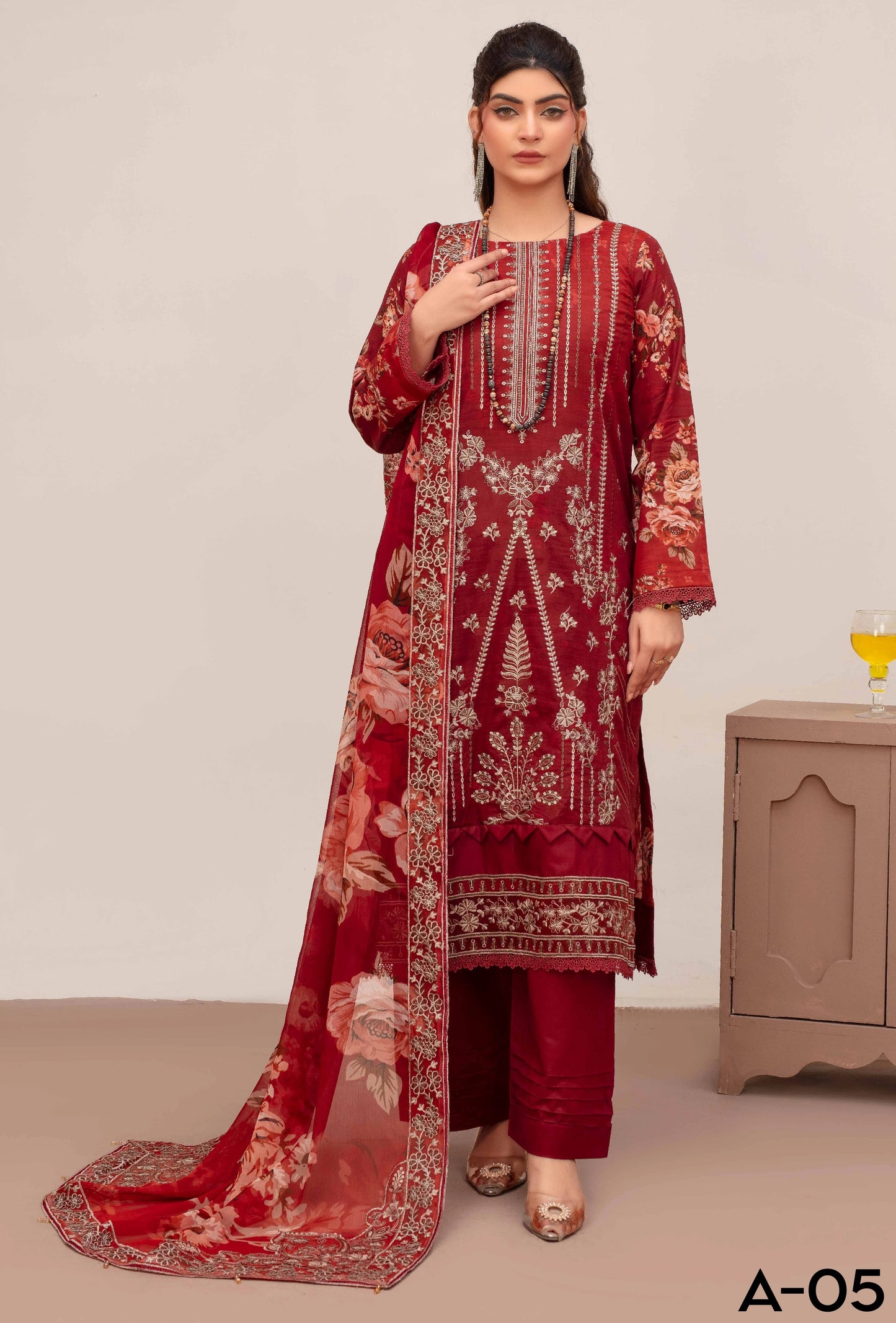 Embroidered Lawn 3PC Suit-ZR144