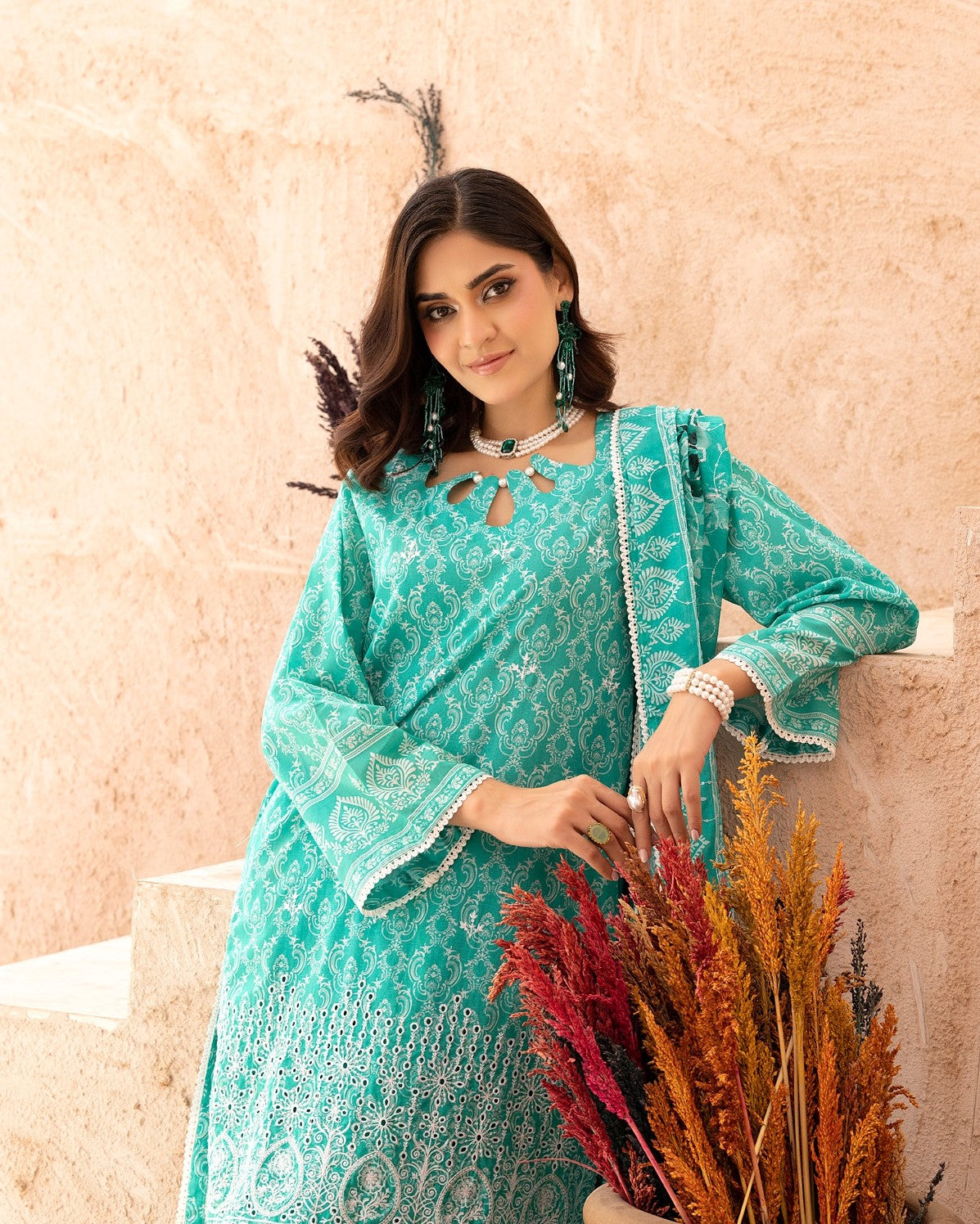 Embroidered Lawn 3PC Suit-ZR055