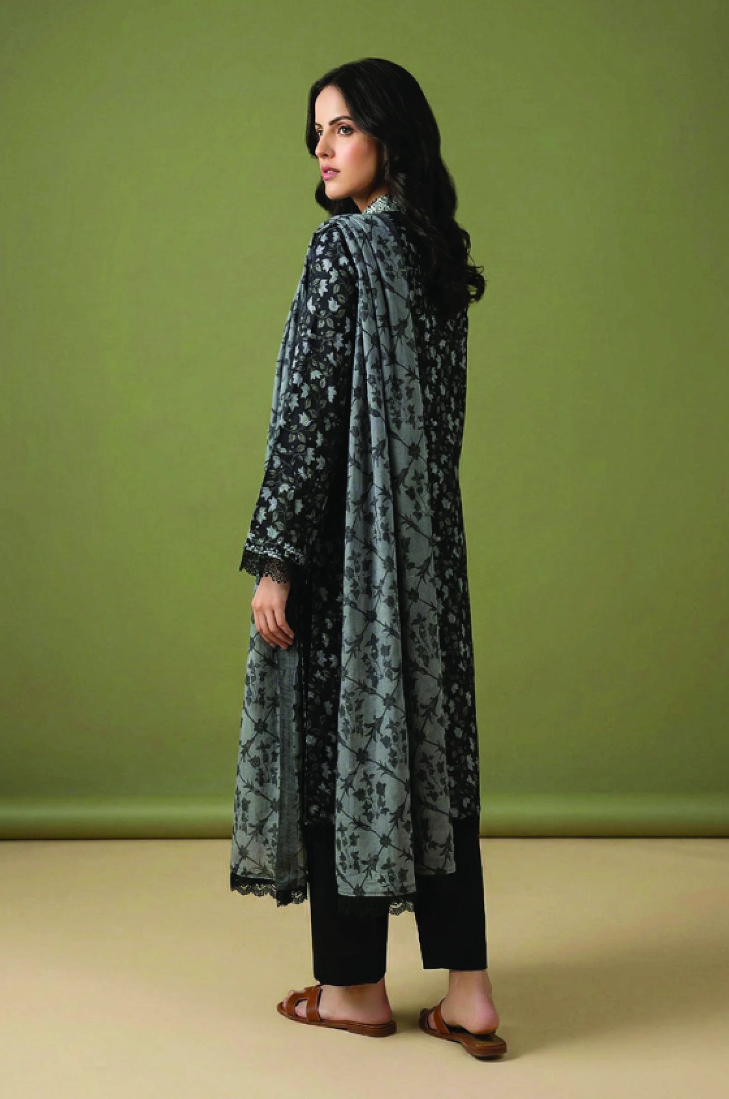 Digital Printed Lawn 3 PC Suit-ZR130