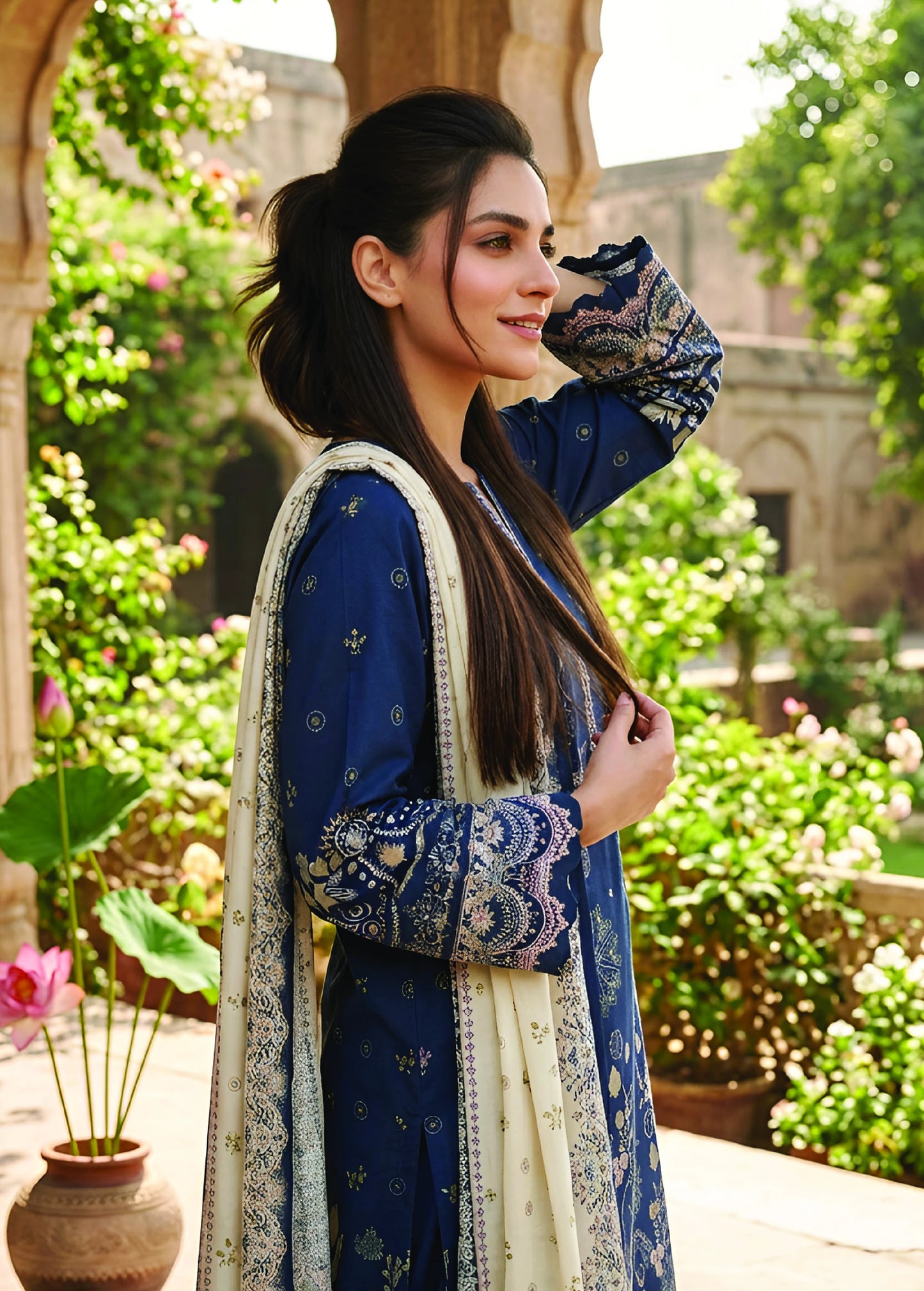 Digital Printed 3PC Lawn Suit-ZR115