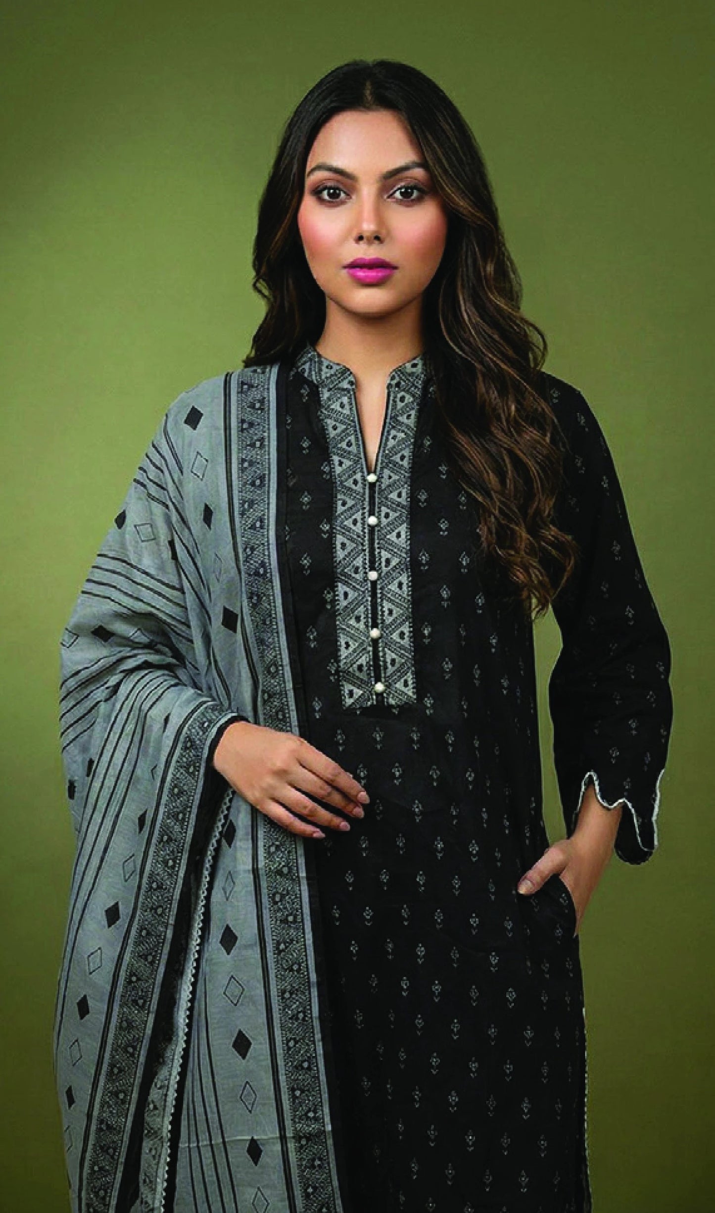 Digital Printed Lawn 3 PC Suit-ZR131