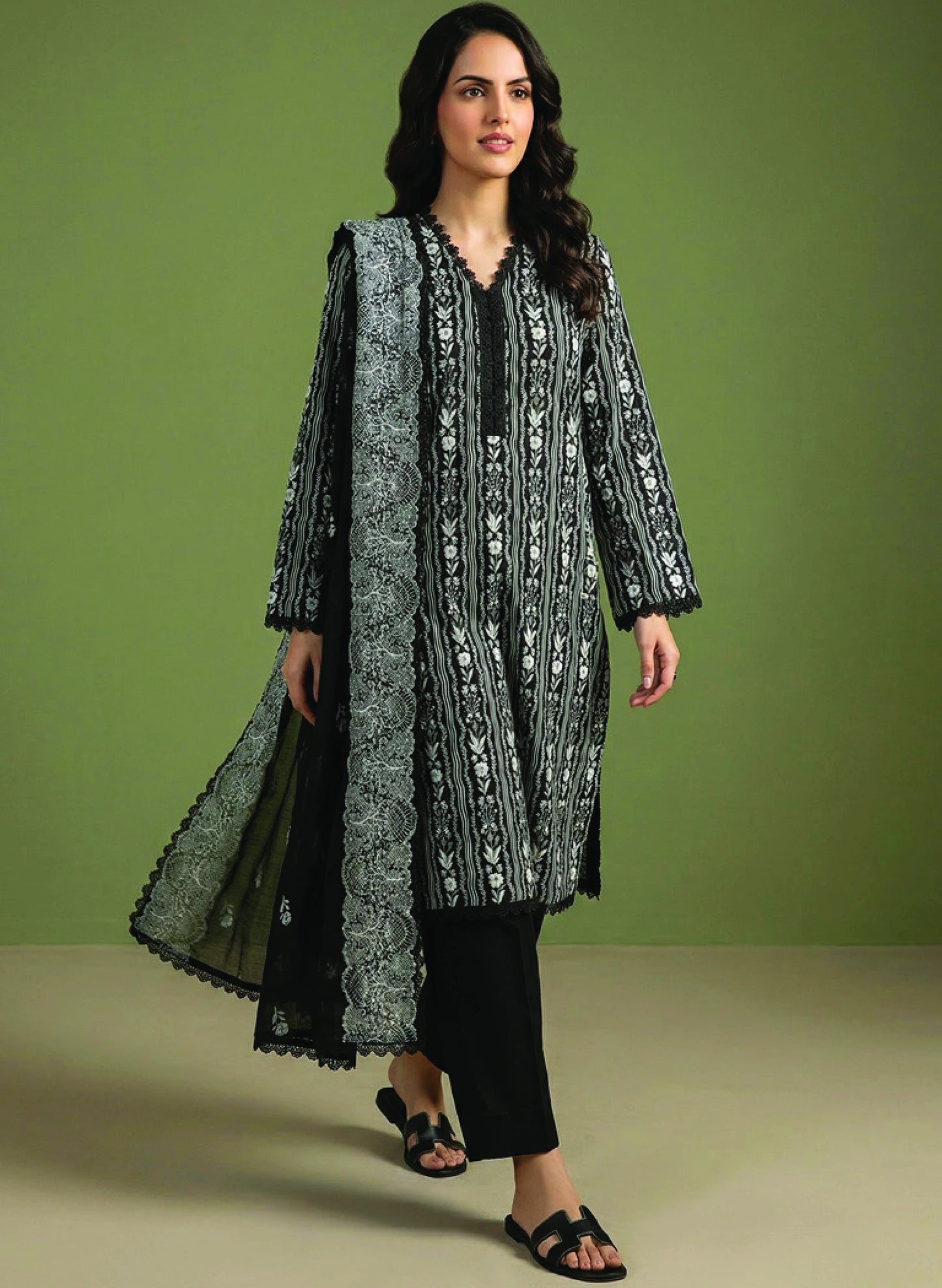 Digital Printed Lawn 3 PC Suit-ZR126