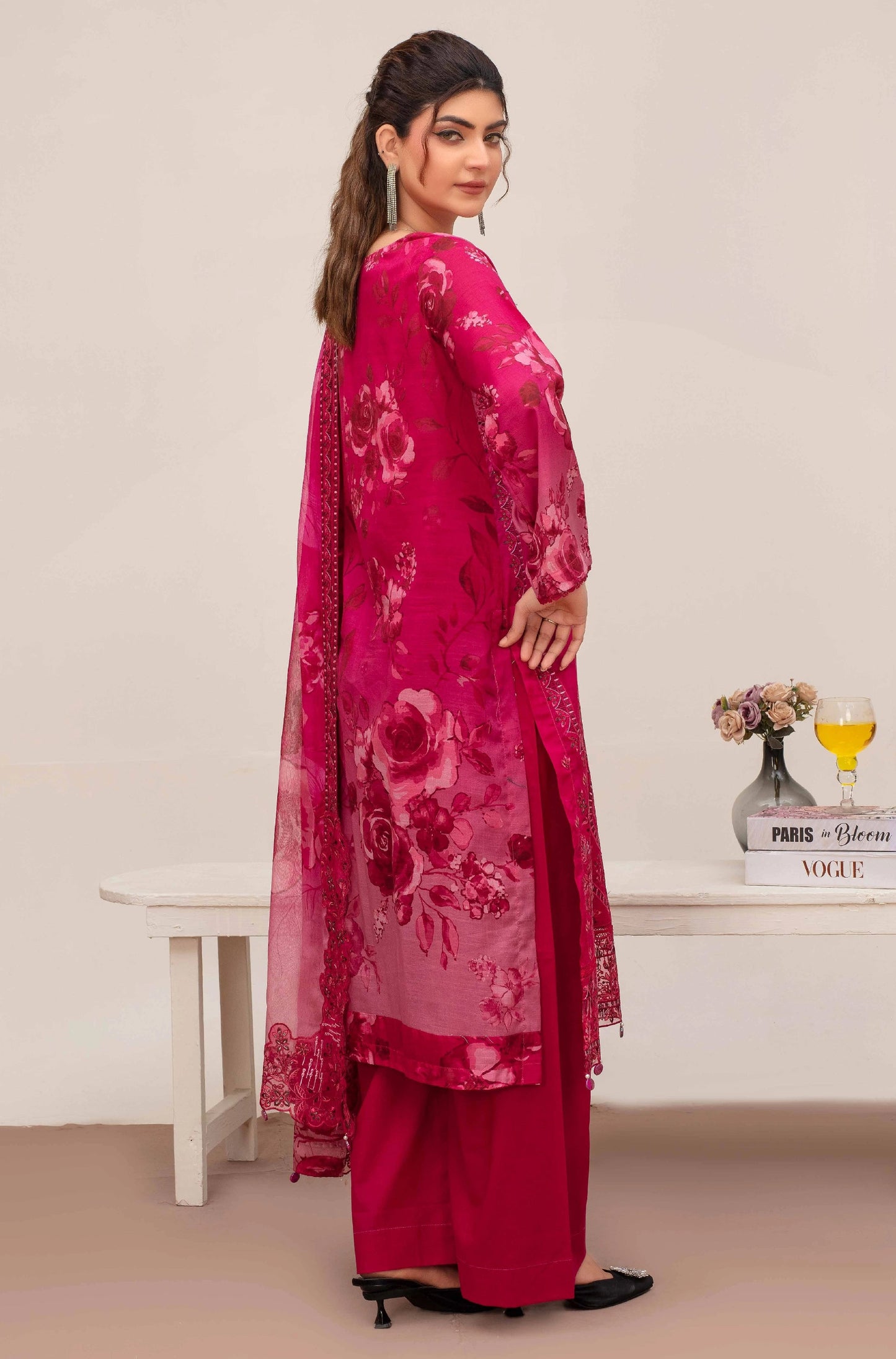 Embroidered Lawn 3PC Suit-ZR141