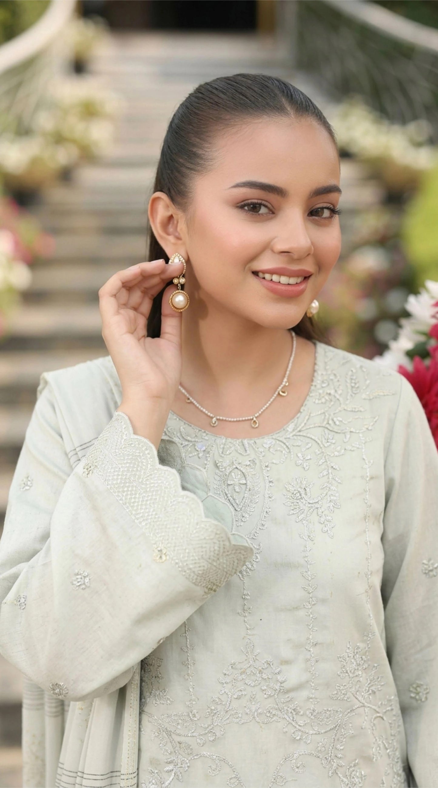 Embroidered Lawn 3 PC Suit-ZR139