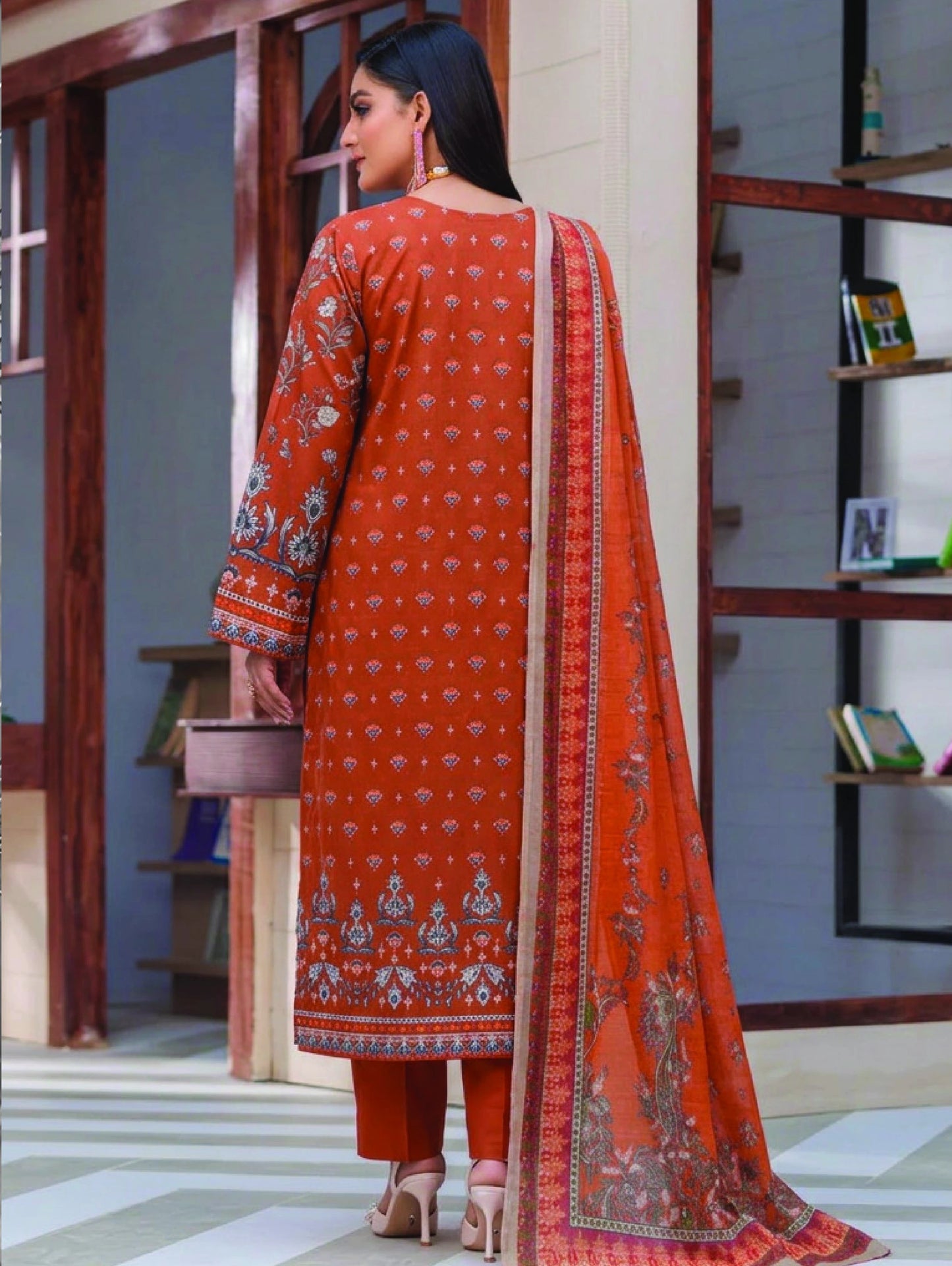 Digital Printed Lawn 3PC Suit-ZR196