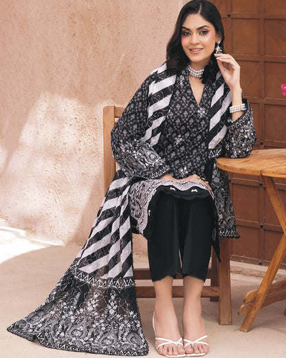 Embroidered Lawn 3PC Suit-ZR054